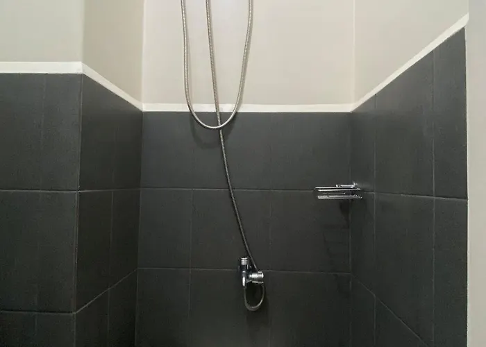 Walk To Araneta, Mrt And Malls, Cubao, Netflix Apartamento